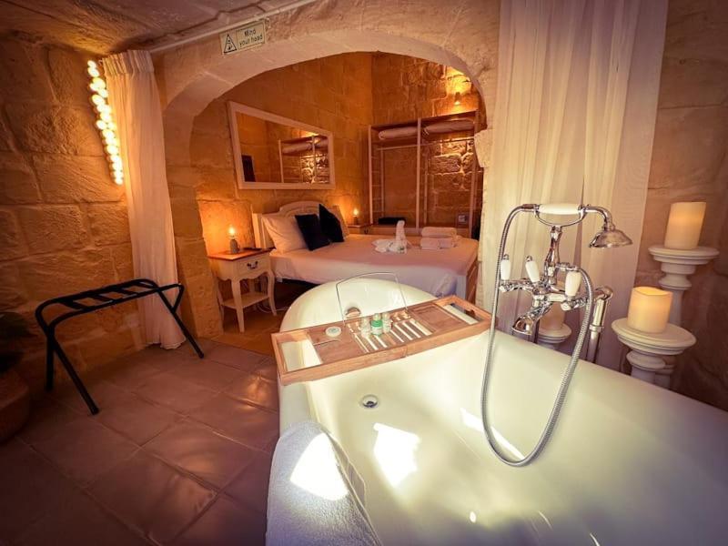 Birbuba Ta' Gilarda Boutique Living Bed & Breakfast エクステリア 写真